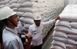 Tinjau Gudang Bulog, Wali Kota Malang: Stok Beras Aman Hingga Lebaran