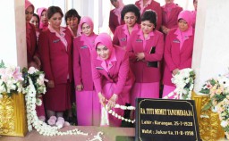 Makam Pendiri Bhayangkari Diresmikan