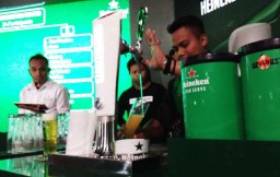 Ratusan Bartender Ikuti Kompetisi Ketangkasan Menuang Bir