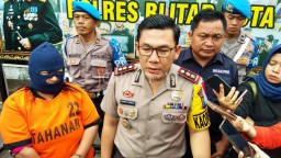 Begini Cara Ibu di Blitar Mengoplos Alkohol 90% dan Sari Madu
