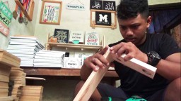 Tangan Kreatif Pemuda ini Hasilkan Jutaan Rupiah dari Limbah Kayu