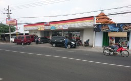 Bobol Minimarket di Mojokerto, Pencuri Hanya Bawa Kabur Rokok dan Susu