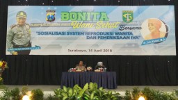 Datangkan Lula Kamal, Bonita Diajari Kesehatan Reproduksi Wanita