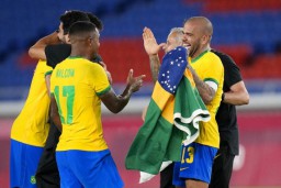 Kalahkan Spanyol 2-1, Timnas Samba Brasil Raih Emas Sepak Bola Putra Olimpiade