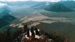Puncak Seruni, Menikmati Pemandangan Gunung Bromo dari Ketinggian