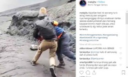 Turis Banting Petugas di Gunung Bromo Asal Jerman, Sudah Minta Maaf