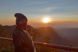 Foto: Asyiknya Liburan ke Bromo dengan Terapkan Protokol Kesehatan