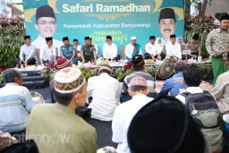 Bupati Anas Ingin Pasar di Banyuwangi Seperti Pasar Wisata di Thailand