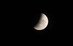 Pakar ITS Sebut Gerhana Bulan Total ini Paling Lama