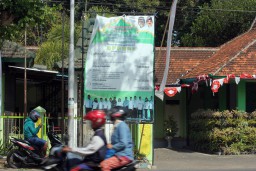 Foto: Ketika Berusaha Terbuka