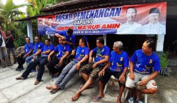 Penuhi Nazar, Pendukung Jokowi di Ponorogo Juga Cukur Gundul
