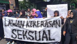 Dugaan Pencabulan Terhadap Siswi SD, Diknas Kota Malang Didemo