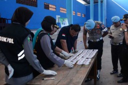 Tes Urine di Polres Situbondo, 2 Polisi Positif Benzodiasepine