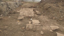 Proyek ini Berpotensi Ganggu Struktur Batu Bata Kuno di Mojokerto