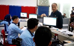 Terobosan Baru di Surabaya, Akta Kelahiran Bisa Dicetak Sendiri