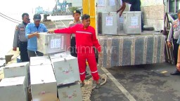 Sempat Tertunda, Logistik Pilgub Jatim ke Masalembu Akhirnya Dikirim