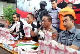 Penyelundupan Happy Five Dibungkus Permen untuk Valentine Digagalkan