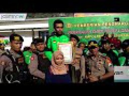 Video: Serunya Polisi Anggap Driver Pahlawan