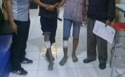 Konyol, Dua Begal Ini Merampas Tas di Depan Polisi