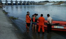 Cari Pemancing yang Tenggelam, BPBD Terjunkan 4 Penyelam di Bendungan 
