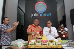'Merah' & 'Hijau' Bertarung atau Bergandengan di Pilwali Surabaya?