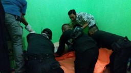 Sopir Angkot Tewas dengan Mulut Berbusa di Kabin