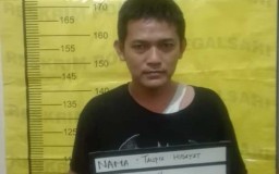 Satpam ini Sembunyikan Sabu di Dalam Seragam Dinas