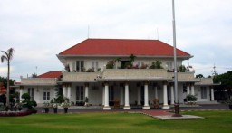Protokol Kesehatan Covid-19, Peliputan di Gedung Grahadi Jadi Terbatas