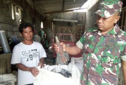 Tukang Rombeng ini Temukan Granat Mortir Campur Barang Rongsokan