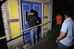 Home Industry Miras di Jombang Digerebek Polisi
