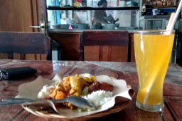 Apa Jadinya Jika Gudeg Jogja Dimodifikasi Rasa  Blitar?