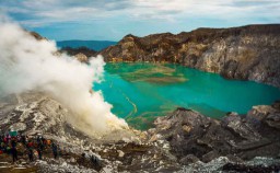 Suhu di Gunung Ijen Capai 4 Derajat Celsius, BBKSDA: Bisa Turun Lagi 