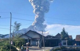Gunung Merapi Meletus, BNPB: Normal dan Tidak Berbahaya