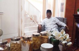 Nyoblos di TPS 03, Gus Ipul: Alhamdulillah Trennya Naik