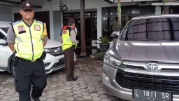 Satgas Anti Mafia Bola Geledah Rumah Mantan Exco PSSI di Surabaya