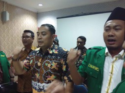Disupport Ansor, Ery Cahyadi Nyanyikan 'Yaa Lal Wathan'