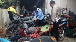 Puluhan Motor Terjaring Razia Tak Diambil Pemilik di Banyuwangi