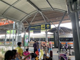 Daop 8 Surabaya Tambah 6 KA Jarak Jauh Selama Nataru 2023-2024