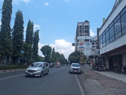Prakiraan Cuaca Surabaya Kamis 24 April: Cerah Berpotensi Hujan