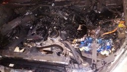 Diduga Korsleting Kelistrikan, Toyota Innova Terbakar di Ponorogo