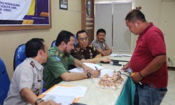 Urai Permasalahan Waduk Bendo, Bupati Ipong Temui Warga Terdampak