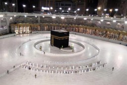 Masuk New Normal, Arab Saudi Tangguhkan Umrah