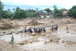 Trauma Banjir Bandang 2006, Warga Tiga Desa Mengungsi Saat Hujan Deras