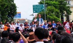 Ini Jawaban Kocak Jokowi Sikapi Polemik Jan Ethes