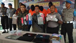 Jaringan Judi Online Beromzet Rp 9 Miliar di Banyuwangi Dibongkar