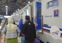 Kehabisan Tiket Mudik Kereta Api ? ini Triknya