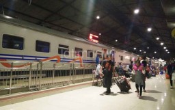 H+1 Lebaran, Arus Balik Penumpang KA di Wilayah Daop 7 Mulai Terlihat