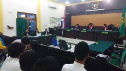 Kades Pencegat Cawapres Sandiaga Mangkir Sidang, Hakim Putuskan Tunda