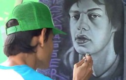 Bisnis Kreatif Kaos Airbrush Pasuruan, Tembus Pasar Luar Negeri