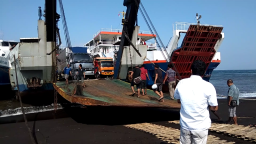 Kapolres Banyuwangi Abal-abal Minta "Biaya Komando" Kapal Terbakar